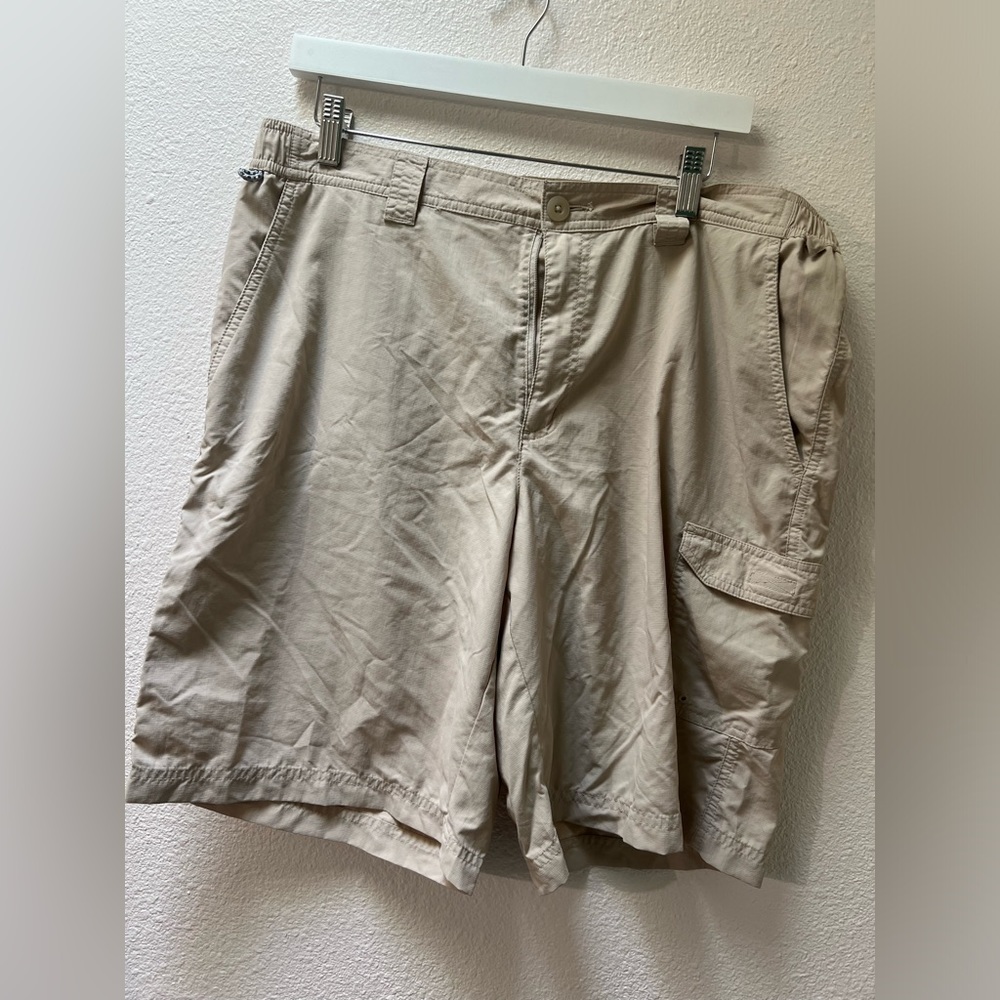 Columbia men’s shorts size 36
